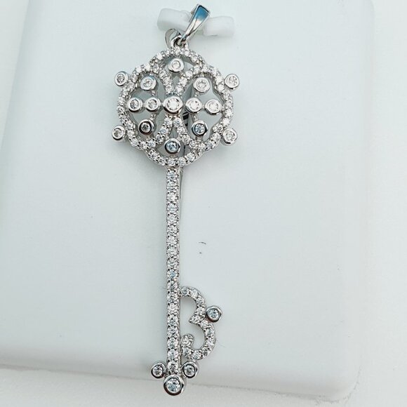 "925 Sterling Silver Cubic Zirconia Pendant, UU1P6A6049 - Picture 3 of 9